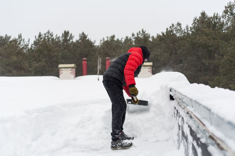 Choosing the Right Time for Roofing Services